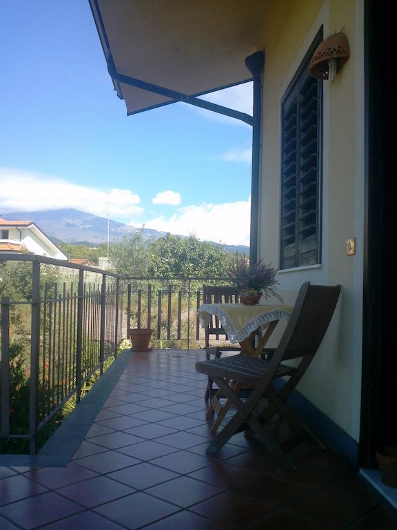 Etna Torre Del Grifo Panzió Mascalucia Kültér fotó